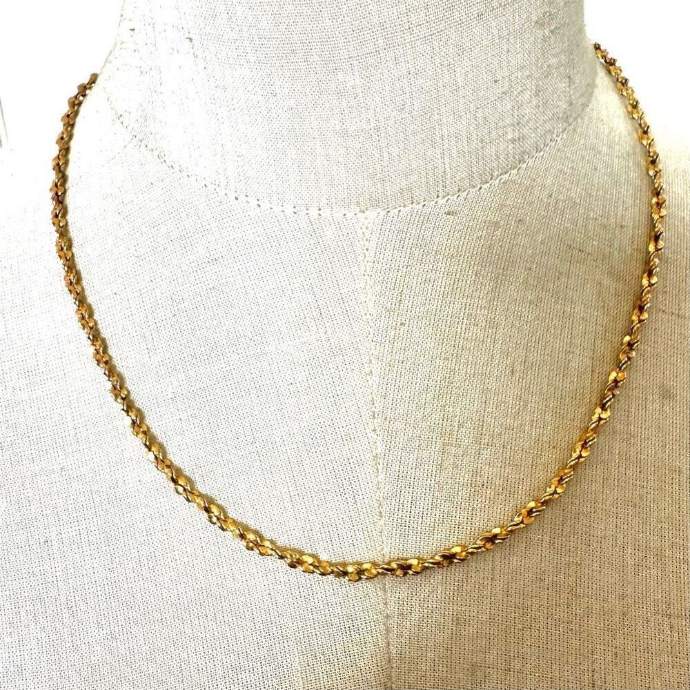 Gold tone vintage twisted chain necklace